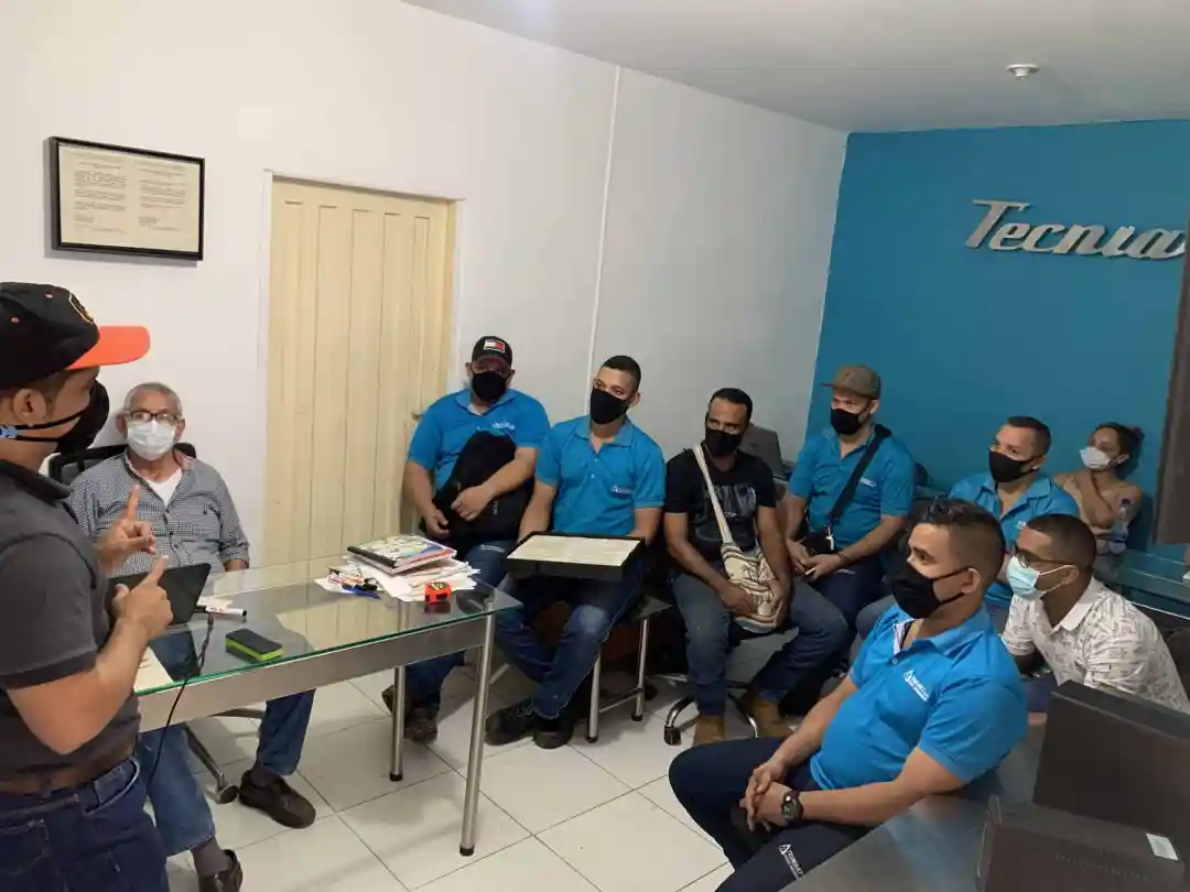 Jornada de capacitacion del personal Tecniart